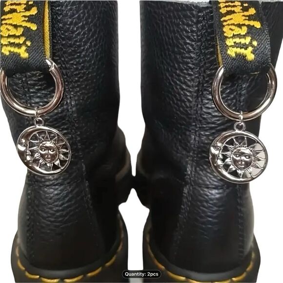 SHOE AND BOOT CHARMS, 1 pair - Picture 1 of 3